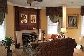 Lockheart Gables Romantic Bed & Breakfast Fort Worth